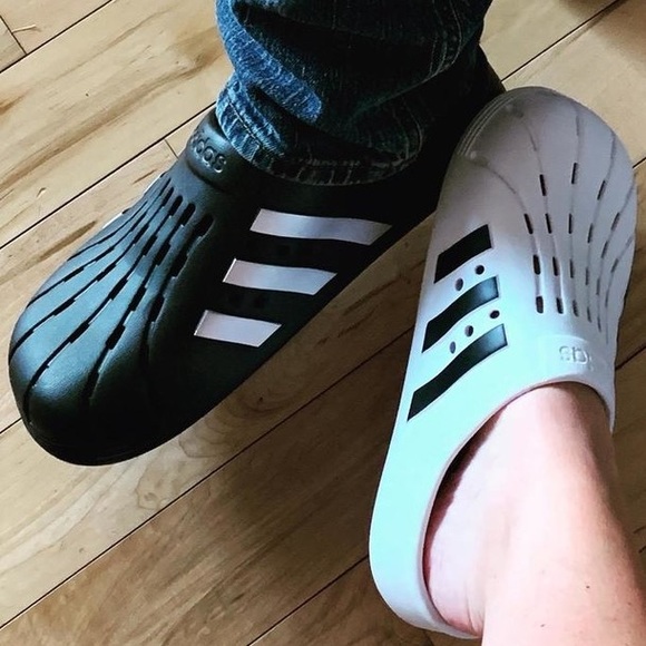 Unisex Adilette Clogs Size 